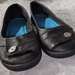 Size 10 Black Leather Blowfish Garden Shoes
